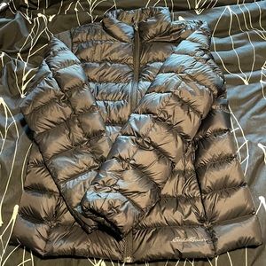 Womens Eddie Bauer puffer jacket